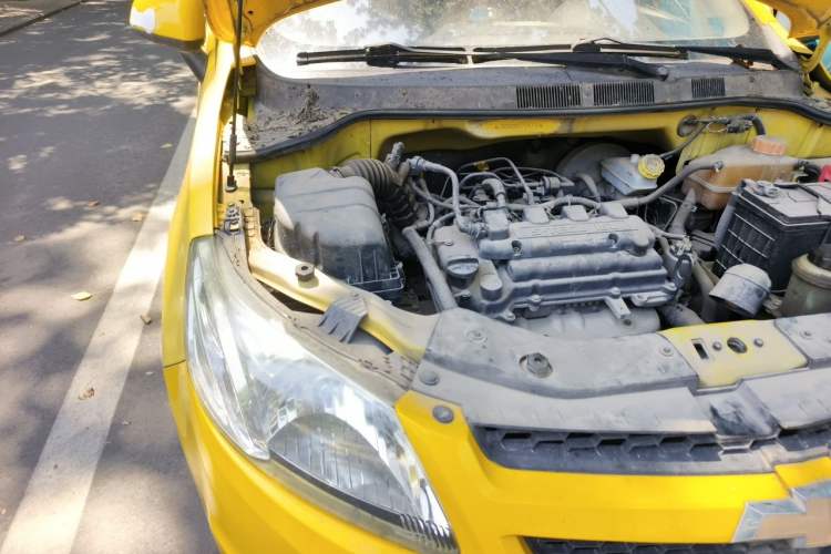 Used Chevrolet Sail 2011 Hatchback 1.4L AMT Happiness Edition Engine Bay Right