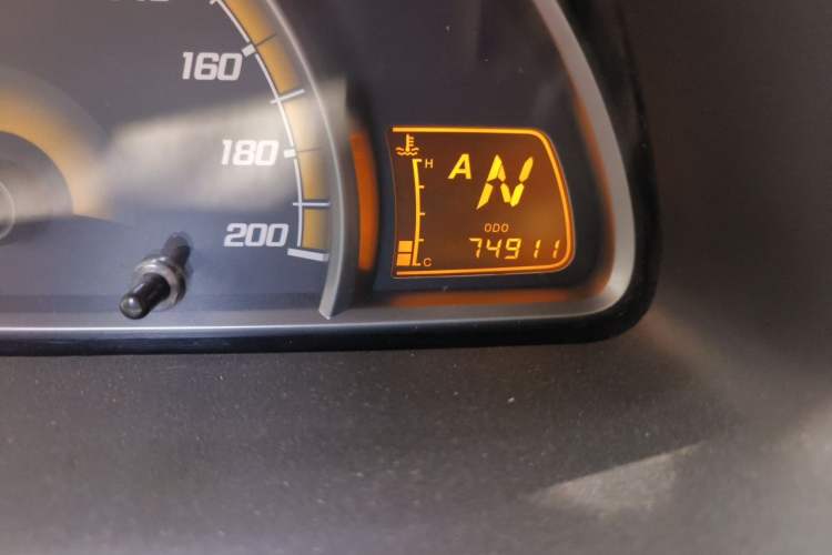 Used Chevrolet Sail 2011 Hatchback 1.4L AMT Happiness Edition Odometer Close Up