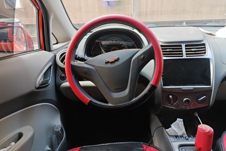 Used Chevrolet Sail 2011 Sedan 1.4L AMT Happiness Edition Steering Wheel