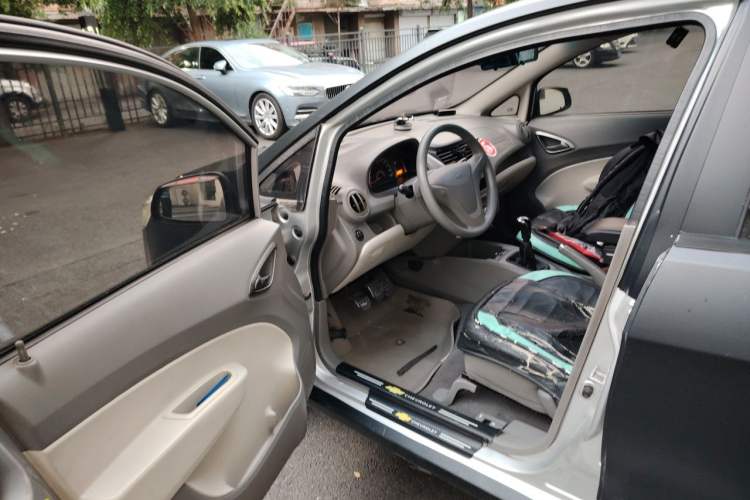 Used Chevrolet Sail 2013 Sedan 1.4L Manual Happiness Edition II Driver Seat