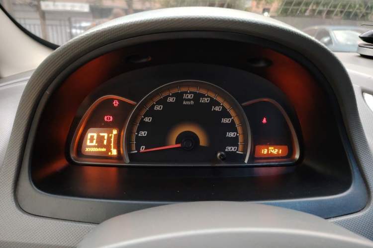 Used Chevrolet Sail 2013 Sedan 1.4L Manual Happiness Edition II Instrument Cluster