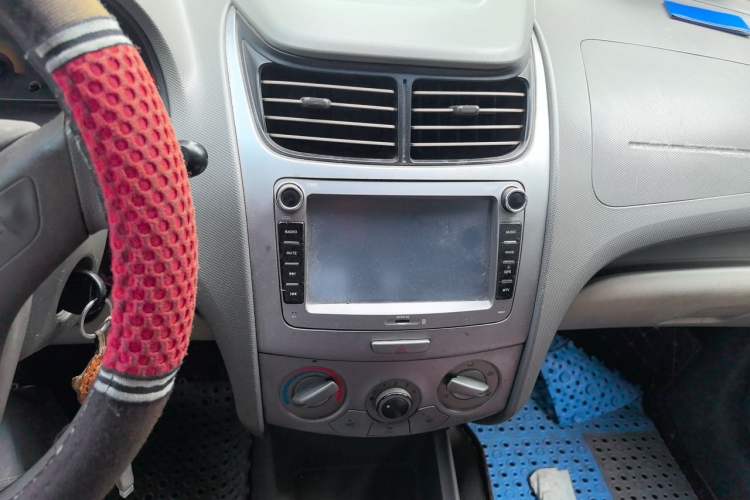 Used Chevrolet Sail 2013 Sedan 1.2L Manual Warm Edition Audio And AC Panel