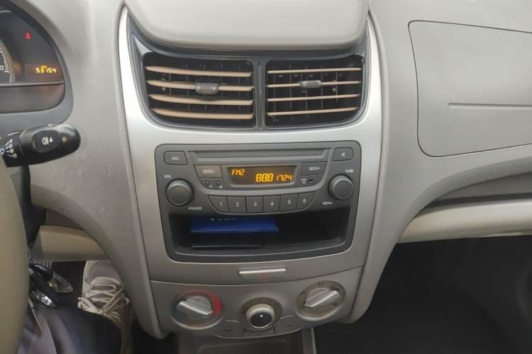 Used Chevrolet Sail 2013 Sedan 1.2L Manual Warm Edition Audio And AC Panel