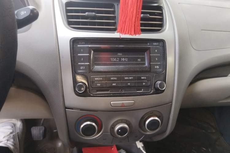 Used Chevrolet Sail 2013 Sedan 1.2L Manual Fashionable Happiness Edition Audio And AC Panel
