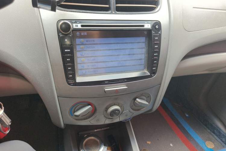 Used Chevrolet Sail 2013 Sedan 1.2L Manual Fashion Edition Audio And AC Panel