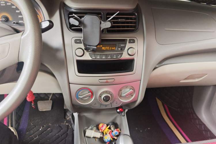 Used Chevrolet Sail 2013 Sedan 1.4L AMT Enjoy Edition Audio And AC Panel