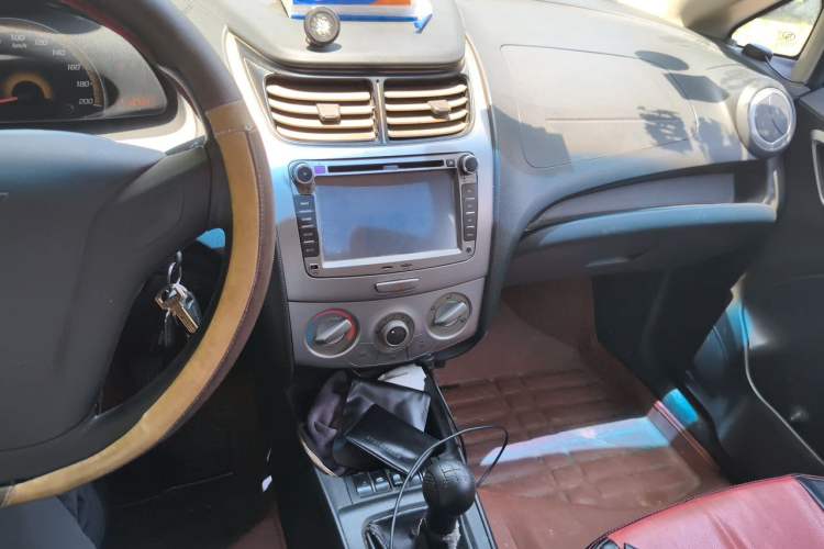 Used Chevrolet Sail 2013 Sedan 1.2L Manual Warm Edition Audio And AC Panel