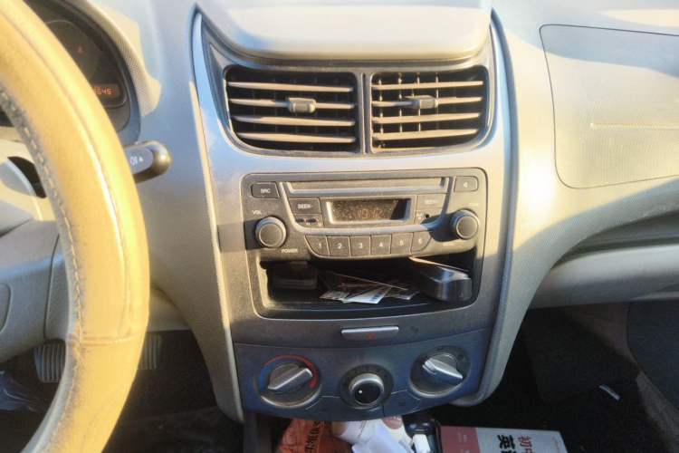 Used Chevrolet Sail 2013 Sedan 1.2L Manual Fashionable Happiness Edition Audio And AC Panel