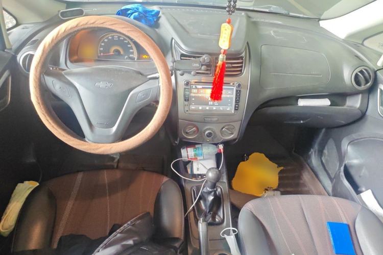 Used Chevrolet Sail 2013 Sedan 1.2L Manual Fashionable Happiness Edition Center Console