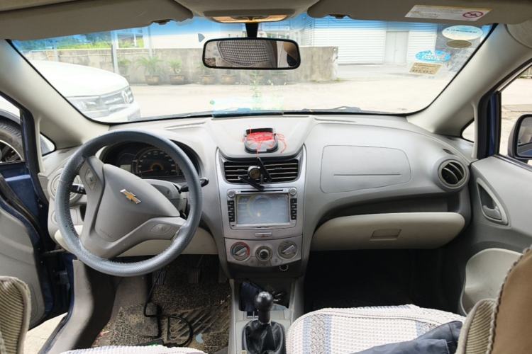 Used Chevrolet Sail 2013 Sedan 1.4L Manual Ideal Edition Center Console