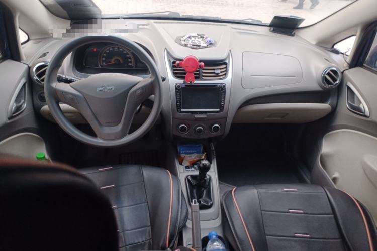 Used Chevrolet Sail 2013 Sedan 1.4L Manual - Youyi Happiness Edition Center Console