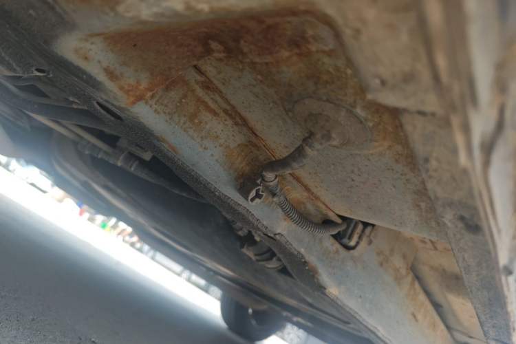 Used Chevrolet Sail 2013 Sedan 1.4L Manual Happiness Edition II Chassis Front Left