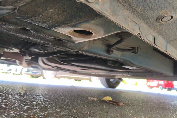 Used Chevrolet Sail 2013 Sedan 1.2L Manual Warm Edition Chassis Front Left