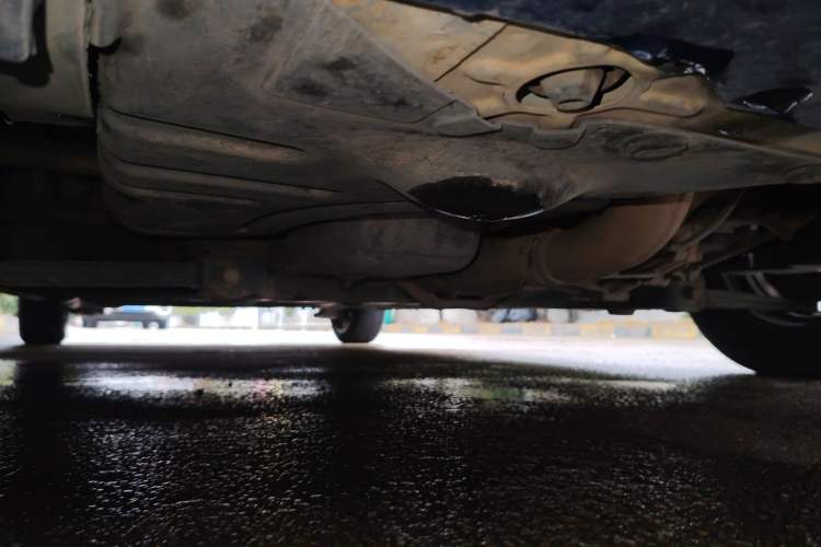 Used Chevrolet Sail 2013 Sedan 1.2L Manual Warm Edition Chassis Front Right
