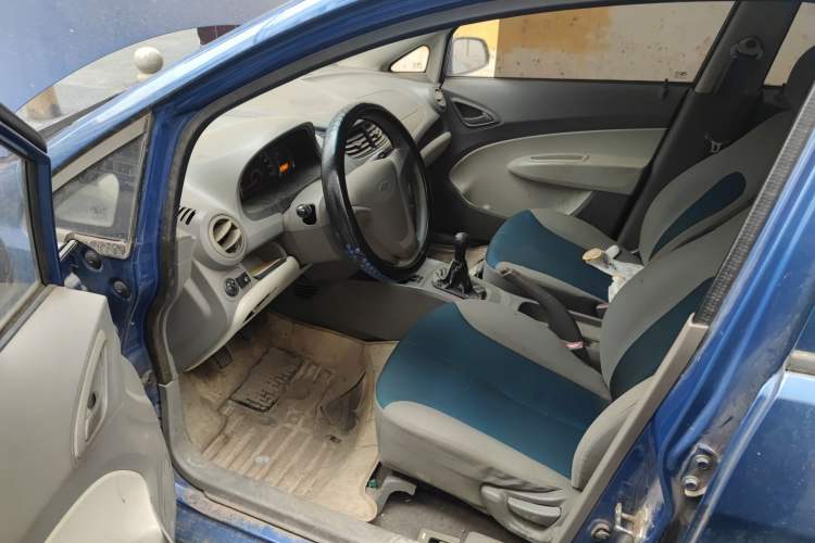 Used Chevrolet Sail 2013 Sedan 1.2L Manual Fashion Edition Driver Seat