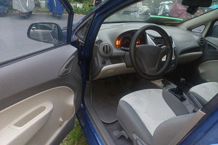 Used Chevrolet Sail 2013 Sedan 1.4L Manual Ideal Edition Driver Seat