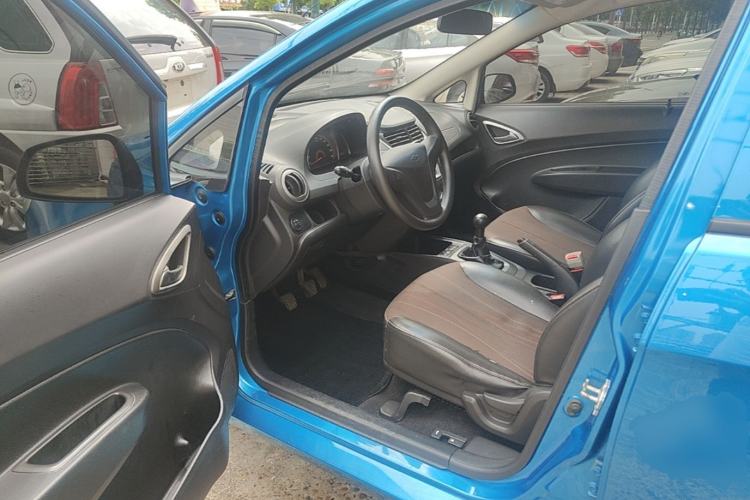 Used Chevrolet Sail 2013 Sedan 1.2L Manual Fashionable Happiness Edition Driver Seat