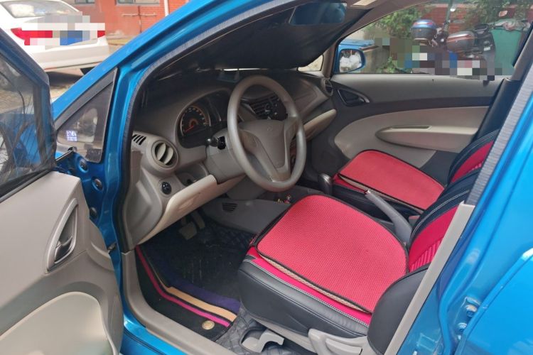 Used Chevrolet Sail 2013 Sedan 1.4L AMT Enjoy Edition Driver Seat