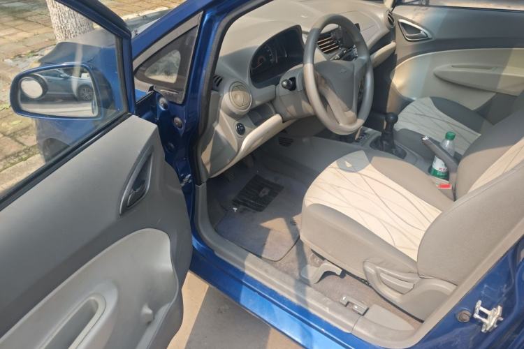 Used Chevrolet Sail 2013 Sedan 1.4L Manual Happiness Edition II Driver Seat