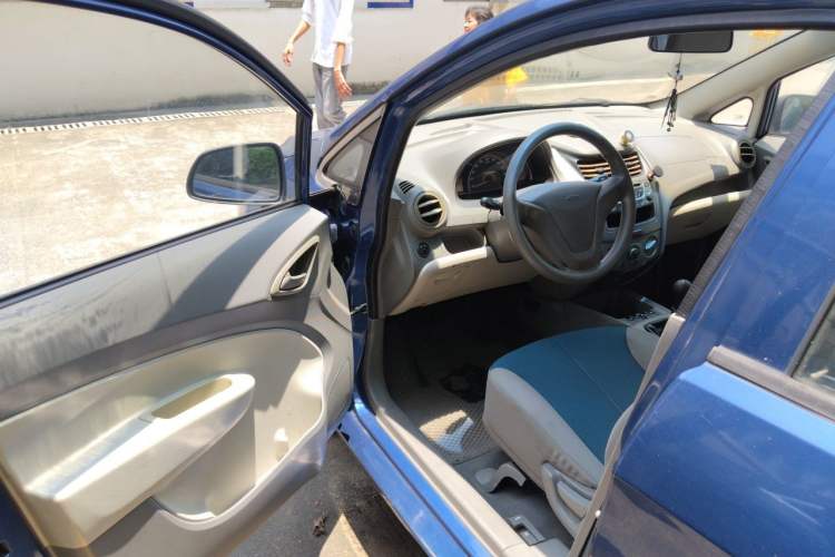 Used Chevrolet Sail 2013 Sedan 1.2L Manual Warm Edition Driver Seat