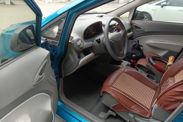 Used Chevrolet Sail 2013 Sedan 1.2L Manual Warm Edition Driver Seat