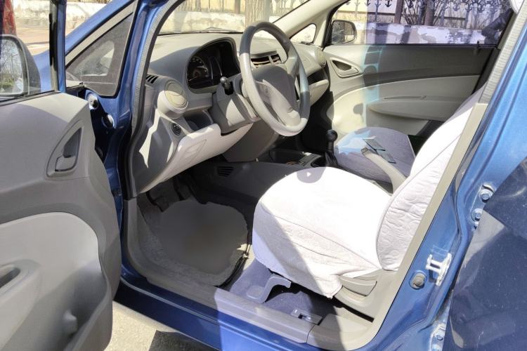 Used Chevrolet Sail 2013 Sedan 1.2L Manual Fashion Edition Driver Seat