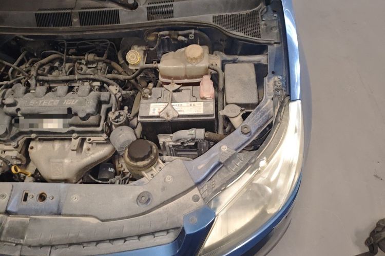 Used Chevrolet Sail 2013 Sedan 1.4L Manual Happiness Edition II Engine Bay Left