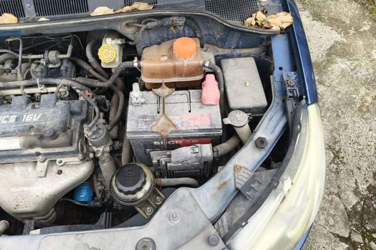 Used Chevrolet Sail 2013 Sedan 1.4L Manual Ideal Edition Engine Bay Left
