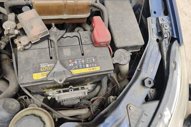 Used Chevrolet Sail 2013 Sedan 1.2L Manual Warm Edition Engine Bay Left