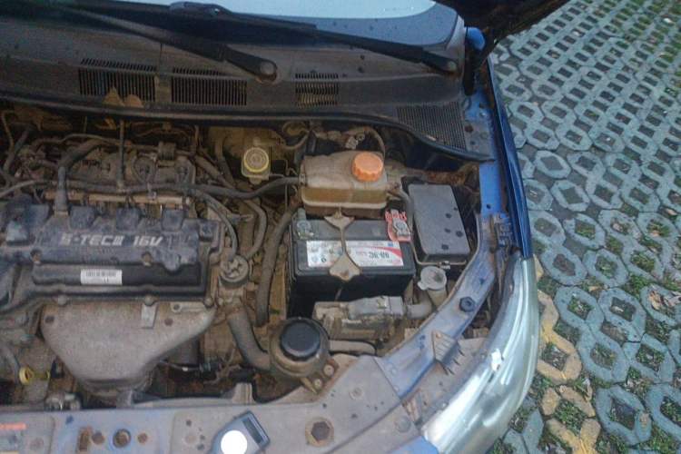 Used Chevrolet Sail 2013 Sedan 1.4L Manual Ideal Edition Engine Bay Left