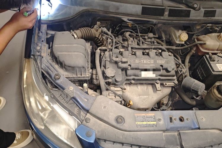 Used Chevrolet Sail 2013 Sedan 1.4L Manual Happiness Edition II Engine Bay Right
