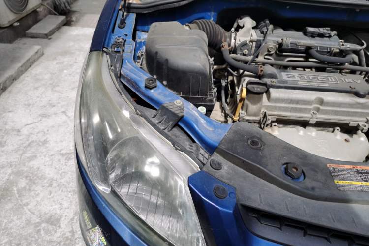 Used Chevrolet Sail 2013 Sedan 1.2L Manual Fashion Edition Engine Bay Right