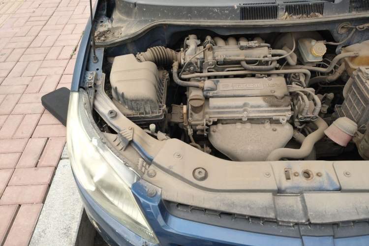 Used Chevrolet Sail 2013 Sedan 1.2L Manual Warm Edition Engine Bay Right