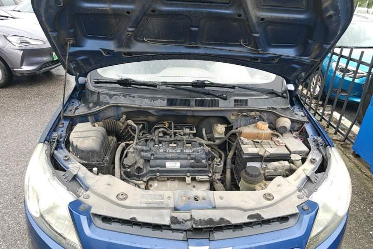 Used Chevrolet Sail 2013 Sedan 1.4L Manual - Youyi Happiness Edition Engine Bay Right