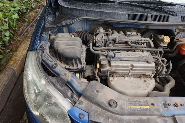 Used Chevrolet Sail 2013 Sedan 1.2L Manual Warm Edition Engine Bay Right