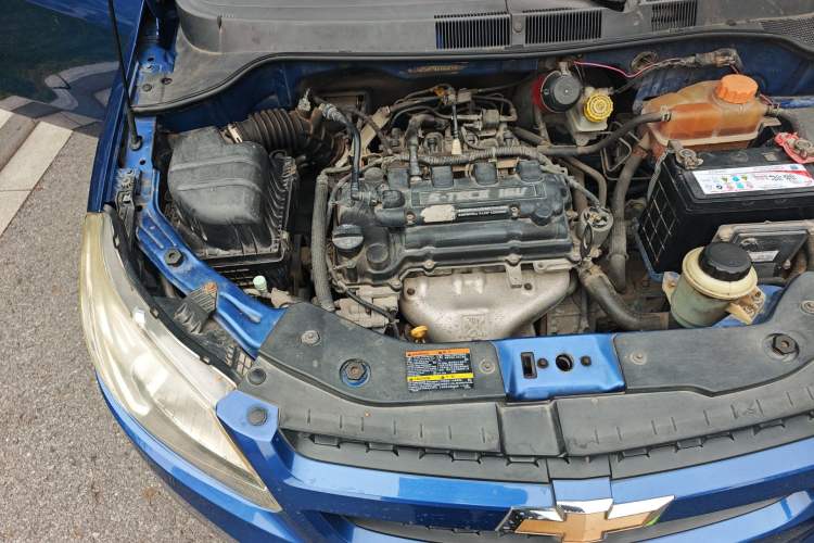 Used Chevrolet Sail 2013 Sedan 1.4L Manual - Youyi Happiness Edition Engine Bay Right