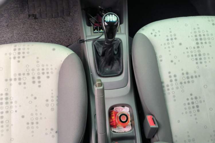 Used Chevrolet Sail 2013 Sedan 1.2L Manual Warm Edition Gear Lever