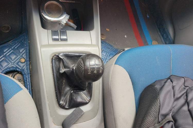 Used Chevrolet Sail 2013 Sedan 1.2L Manual Fashion Edition Gear Lever