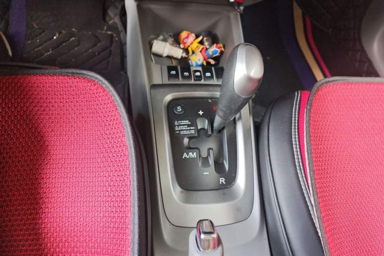 Used Chevrolet Sail 2013 Sedan 1.4L AMT Enjoy Edition Gear Lever