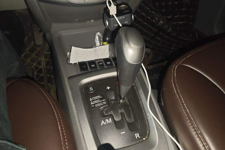 Used Chevrolet Sail 2013 Sedan 1.4L AMT Enjoy Edition Gear Lever
