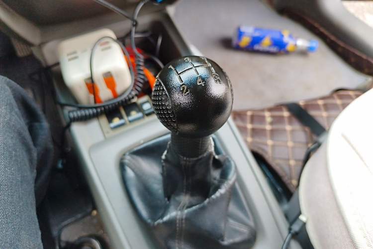 Used Chevrolet Sail 2013 Sedan 1.2L Manual Fashion Edition Gear Lever