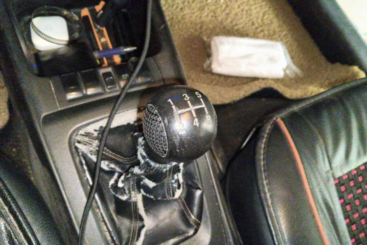 Used Chevrolet Sail 2013 Sedan 1.2L Manual Fashionable Happiness Edition Gear Lever