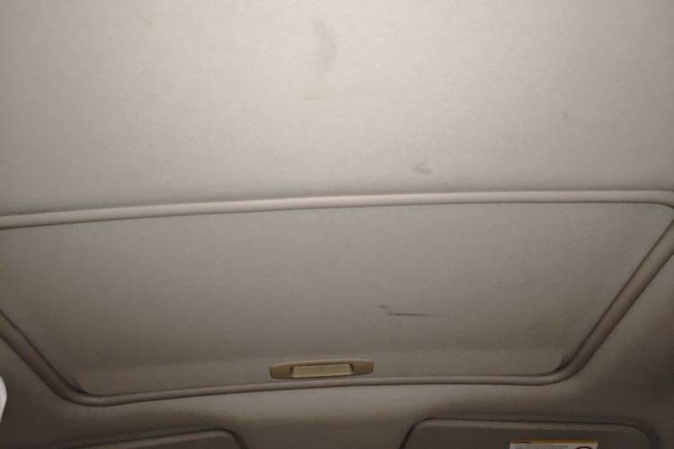 Used Chevrolet Sail 2013 Sedan 1.4L Manual Happiness Edition II Headliner