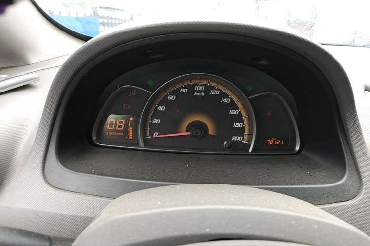 Used Chevrolet Sail 2013 Sedan 1.4L Manual - Youyi Happiness Edition Instrument Cluster