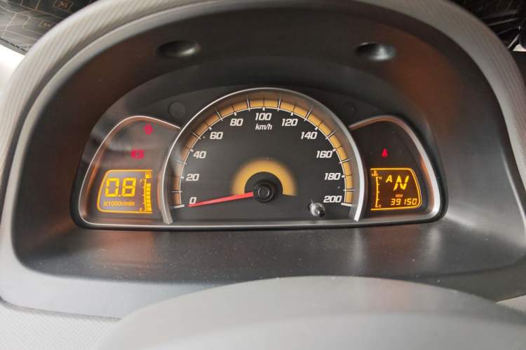 Used Chevrolet Sail 2013 Sedan 1.4L AMT Enjoy Edition Instrument Cluster