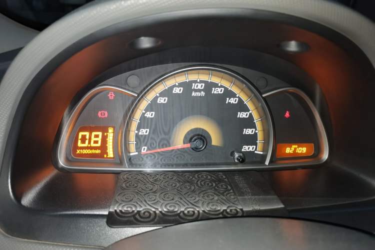 Used Chevrolet Sail 2013 Sedan 1.4L Manual Ideal Happiness Edition Instrument Cluster