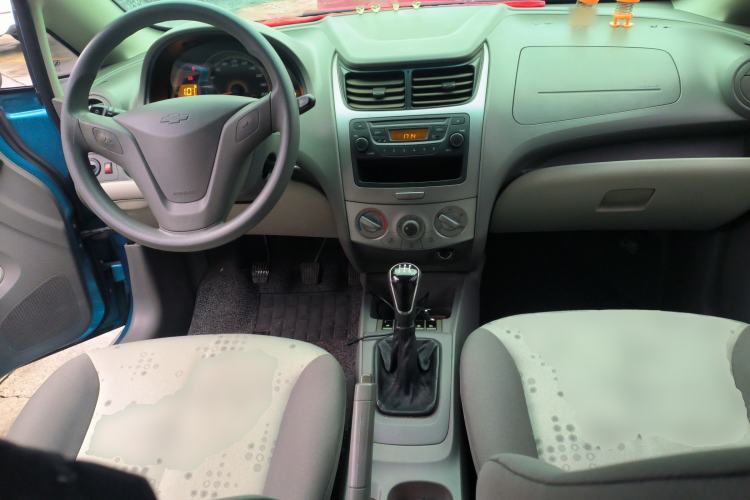Used Chevrolet Sail 2013 Sedan 1.2L Manual Warm Edition Interior 2
