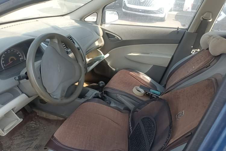 Used Chevrolet Sail 2013 Sedan 1.2L Manual Happiness Edition Left Front Seat