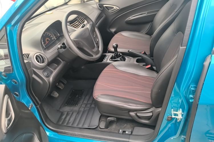 Used Chevrolet Sail 2013 Sedan 1.4L Manual Ideal Happiness Edition Left Front Seat