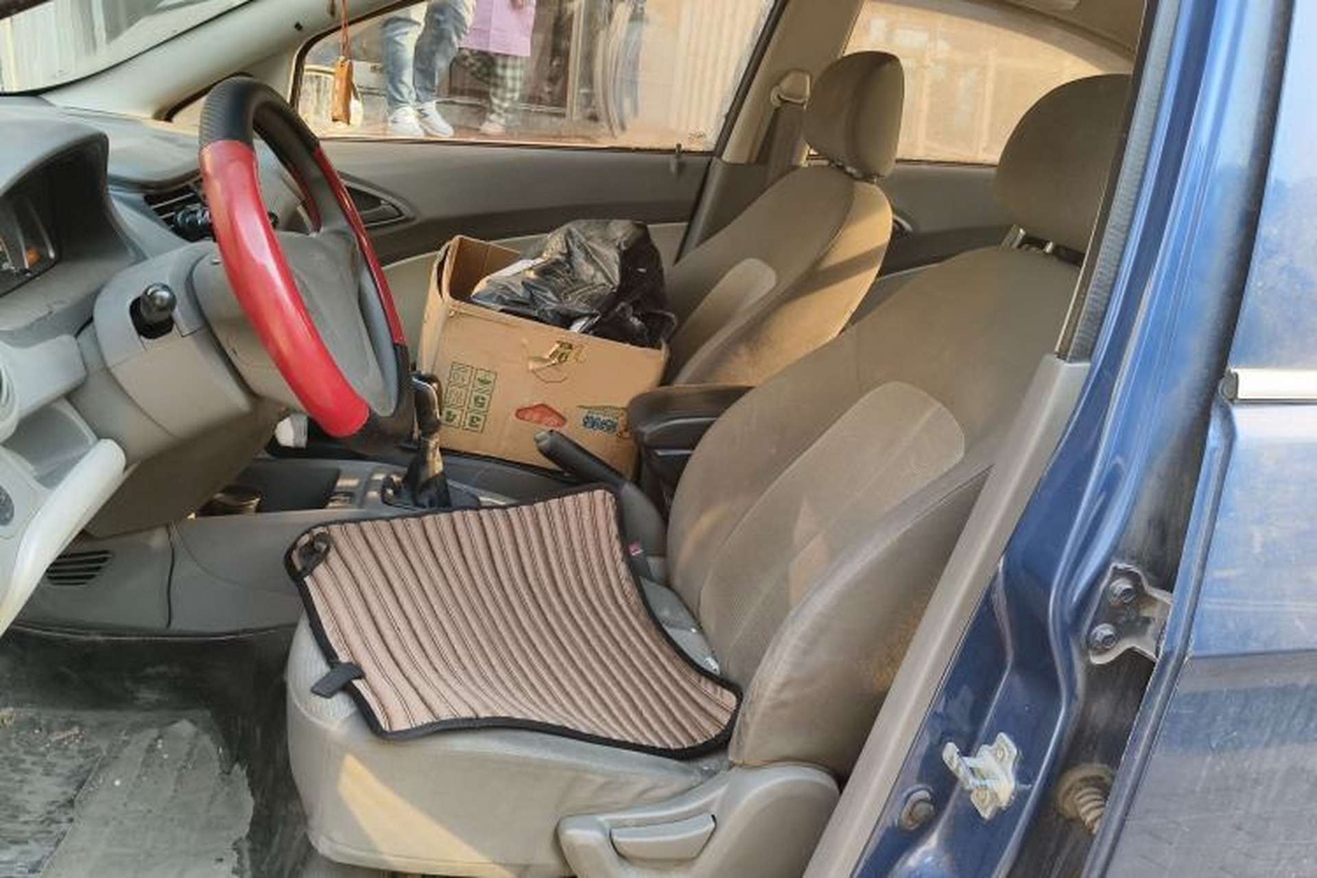 Used Chevrolet Sail 2013 Sedan 1.2L Manual Warm Edition Left Front Seat